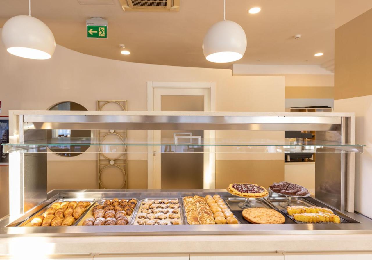 Hotel La Residenza Riccione Dış mekan fotoğraf
