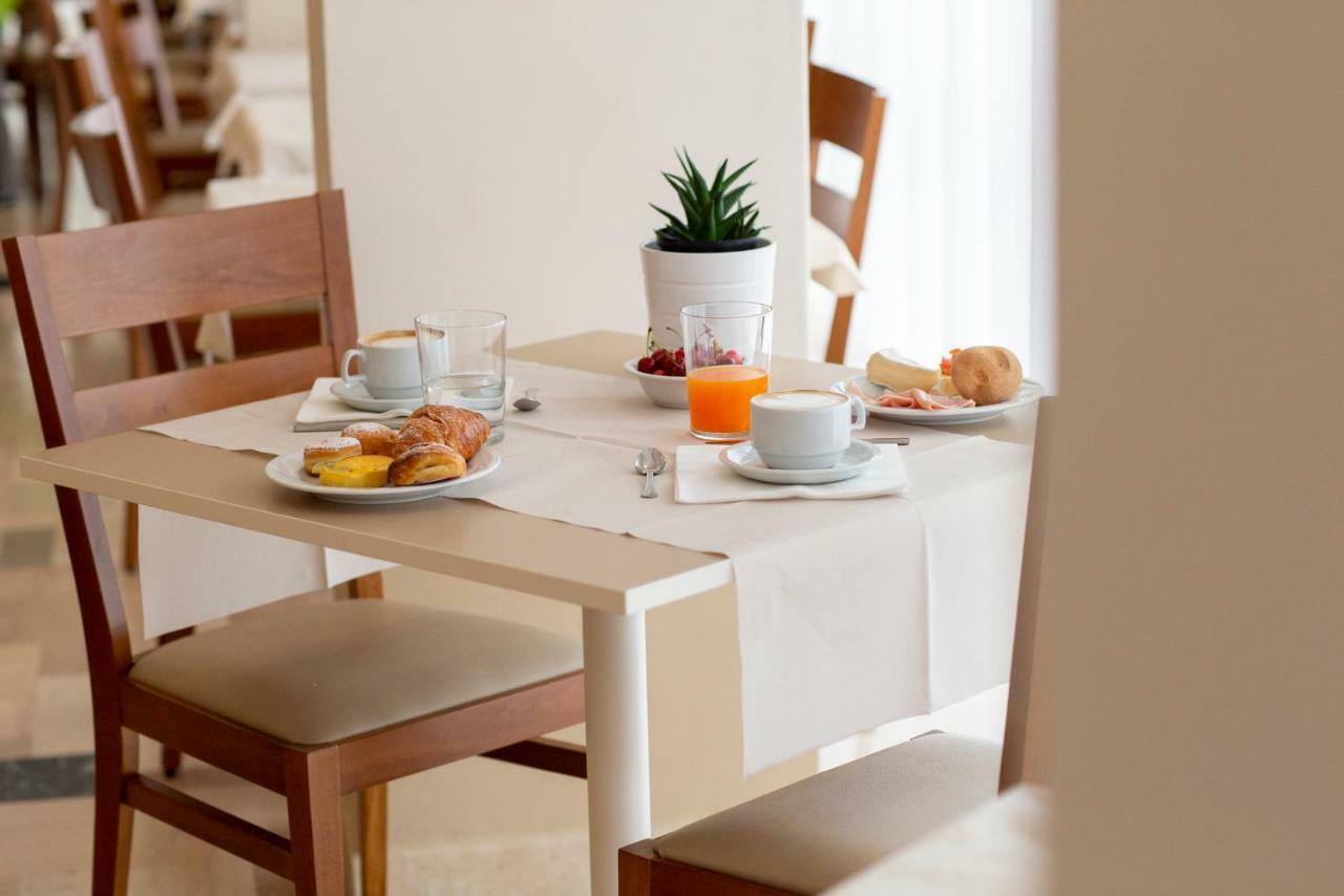 Hotel La Residenza Riccione Dış mekan fotoğraf