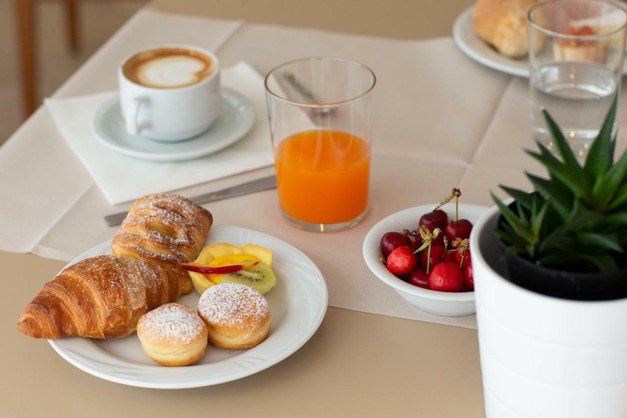 Hotel La Residenza Riccione Dış mekan fotoğraf